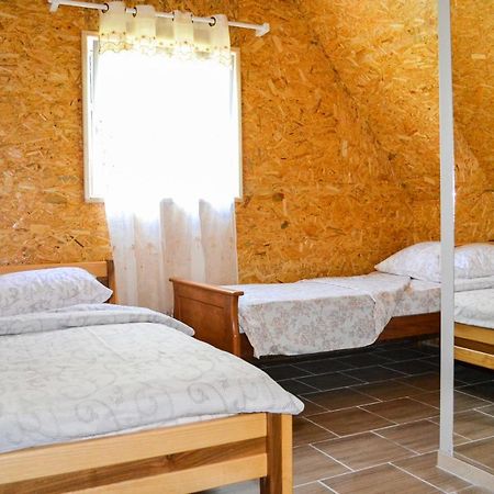 הוילה Nikšić Grandma'S Hut מראה חיצוני תמונה